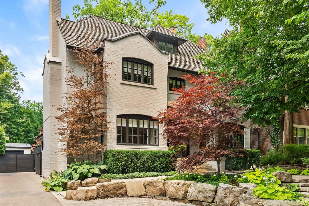 20 Whitney Avenue, Rosedale / Moore Park