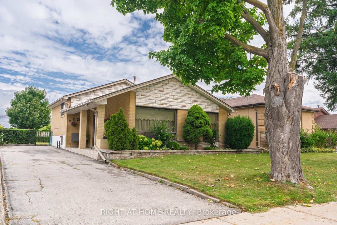22 Monterrey Drive, Etobicoke (West Mall / Rexdale)