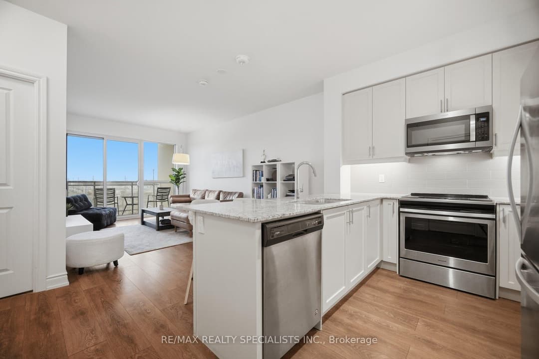 1050 Main Street Unit 405, Milton