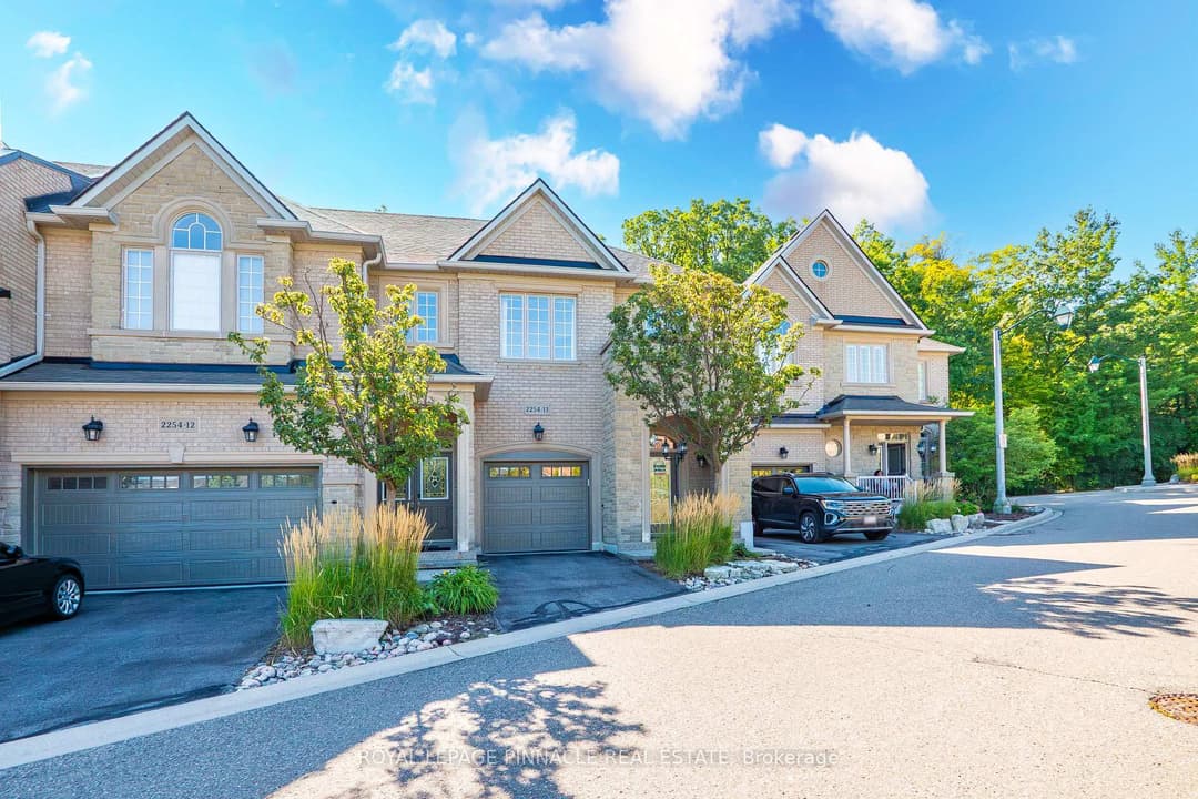 2254 Rockingham Drive Unit 13, Oakville