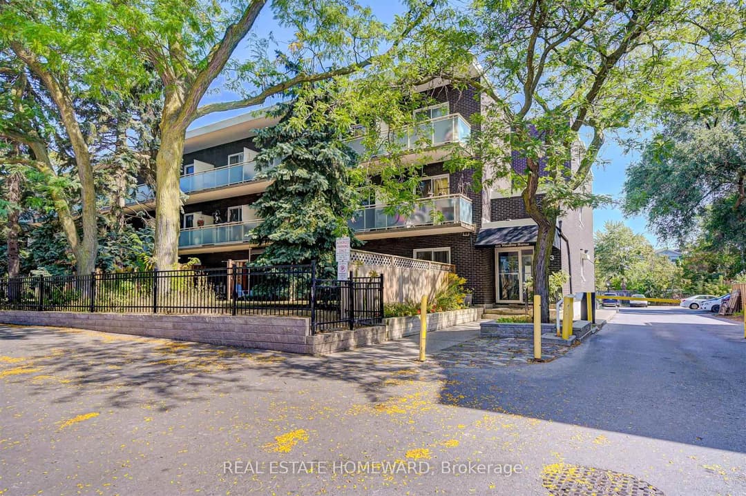 123 Woodbine Avenue Unit 322, The Beaches / Upper Beaches