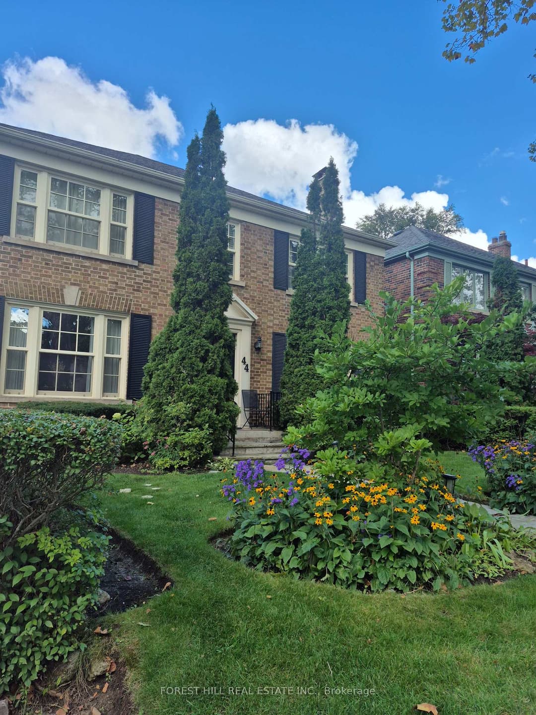 44 Ridge Hill Drive, Lawrence Park / Bedford Park