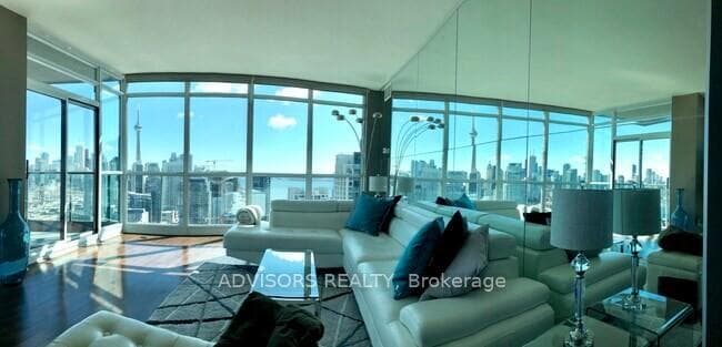 219 Fort York Boulevard Unit LPH 3702, Downtown Toronto / Waterfront