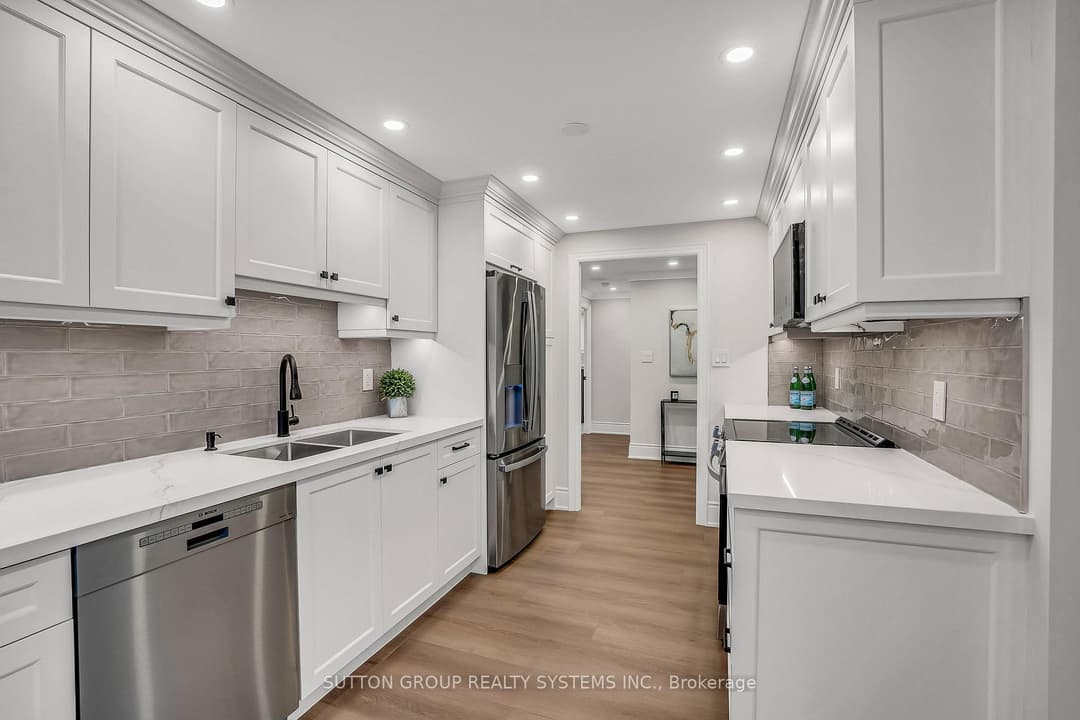 2180 Marine Drive Unit 501, Oakville