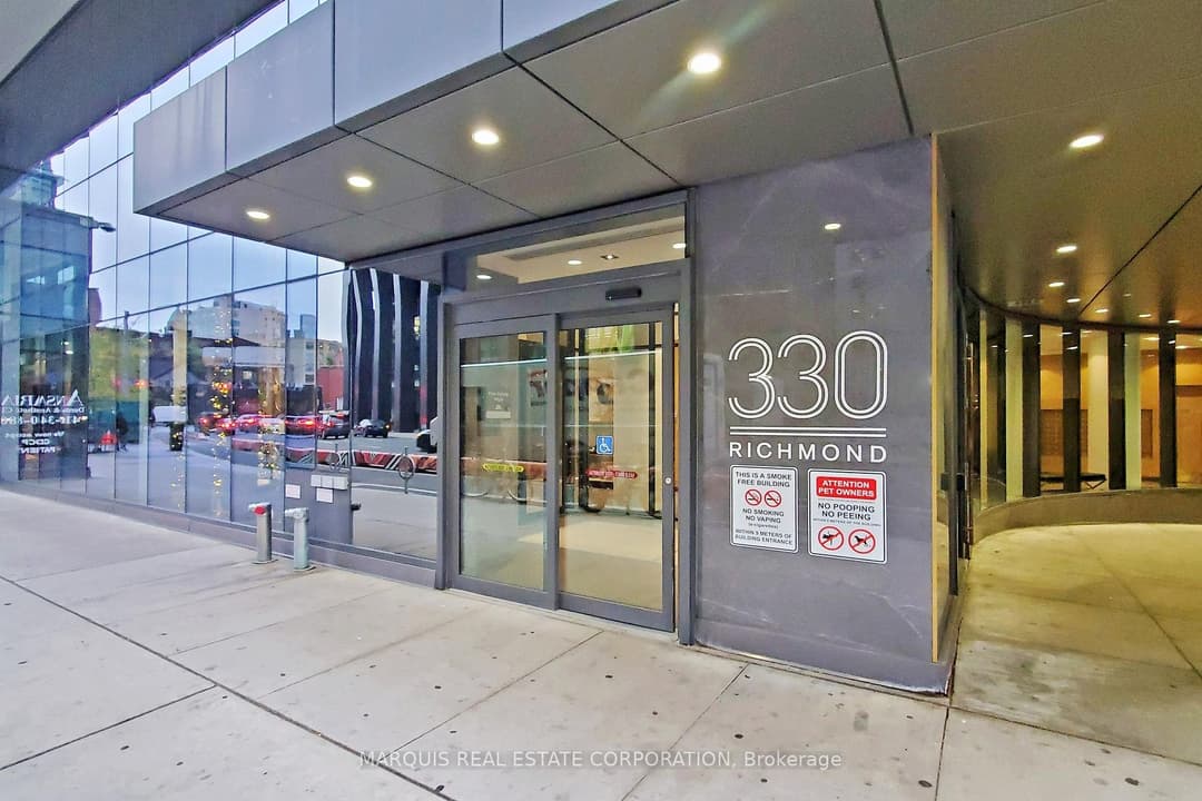 330 Richmond Street Unit 505, Downtown Toronto / Waterfront
