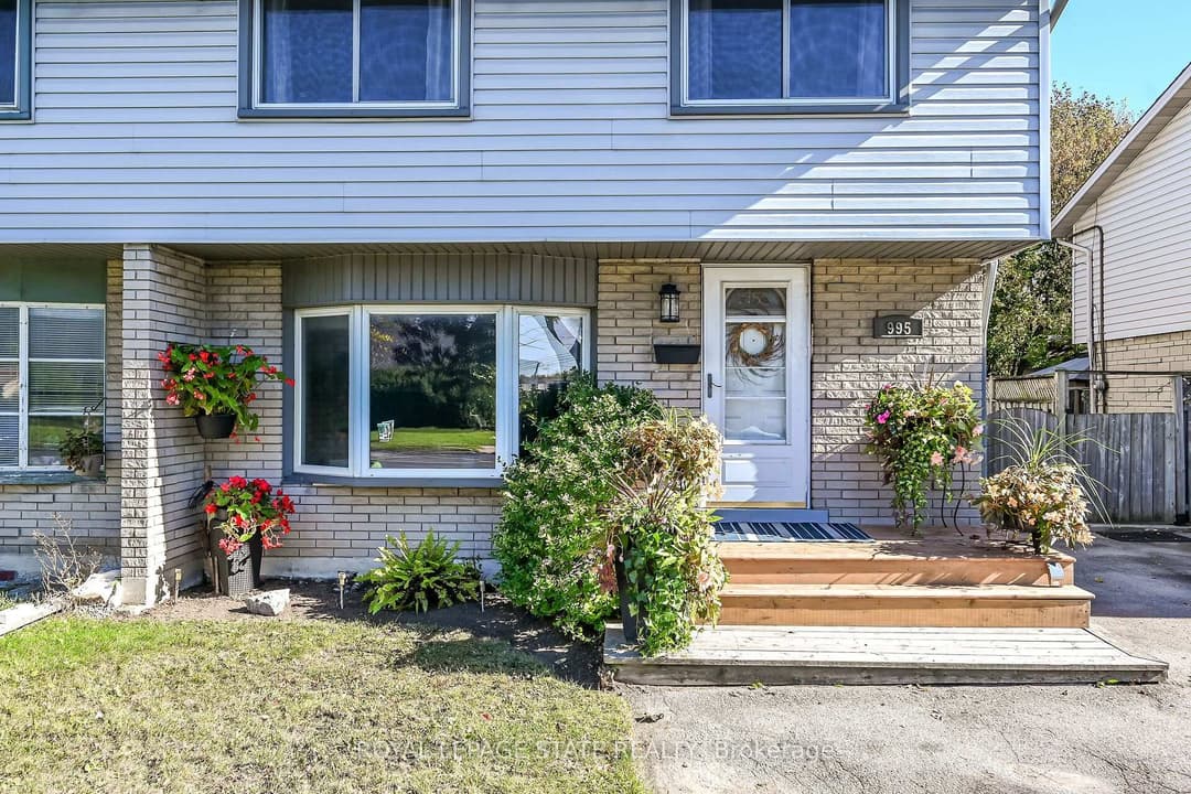 995 Upper Wellington Street, Hamilton