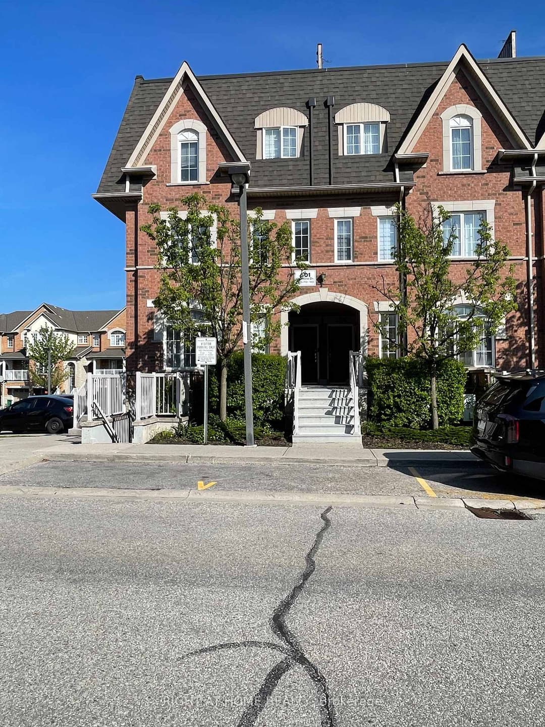 601 Shoreline Drive Unit 122, Mississauga