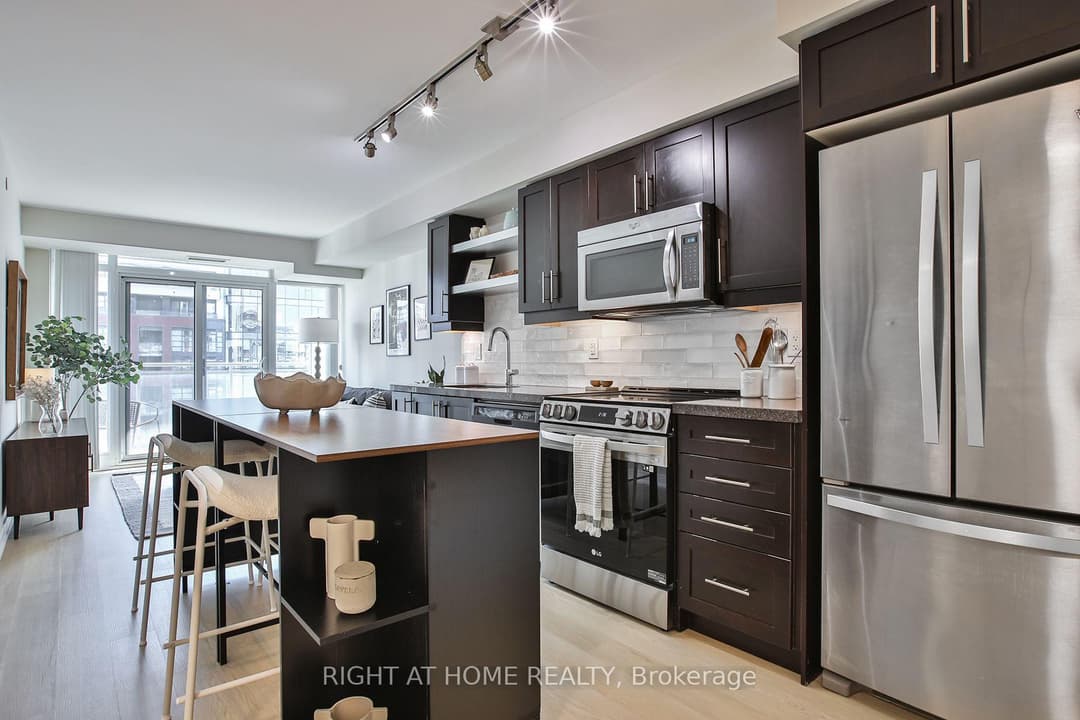 525 Adelaide Street Unit 1623, Downtown Toronto / Waterfront
