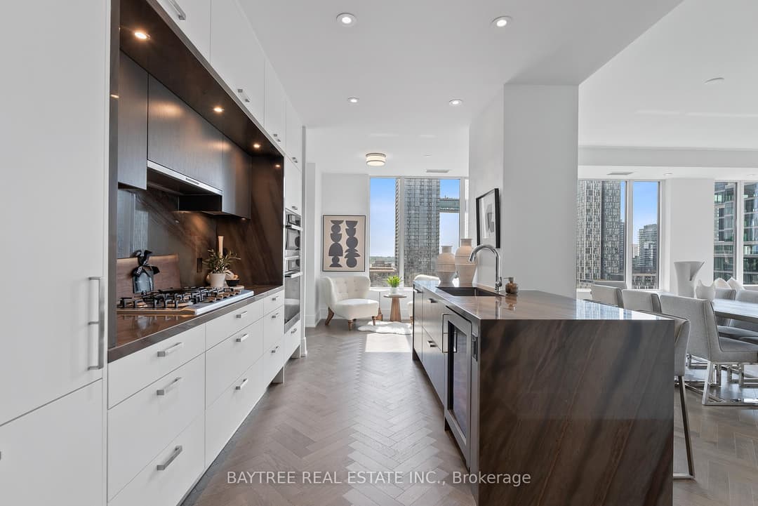 455 Wellington Street Unit 1108, Downtown Toronto / Waterfront