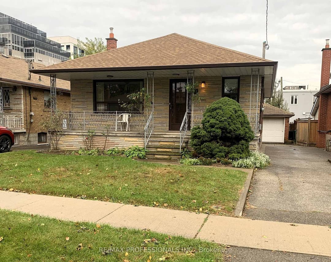 41 Stanmills Road, Etobicoke (Islington / Rexdale)