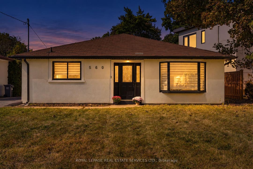 560 Stonecliffe Road, Oakville