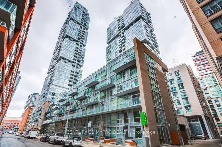 30 Nelson Street Unit 2306, Downtown Toronto / Waterfront