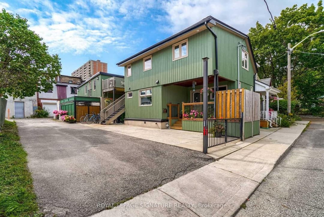 23 Abbs Street, High Park / Junction / Roncesvalles
