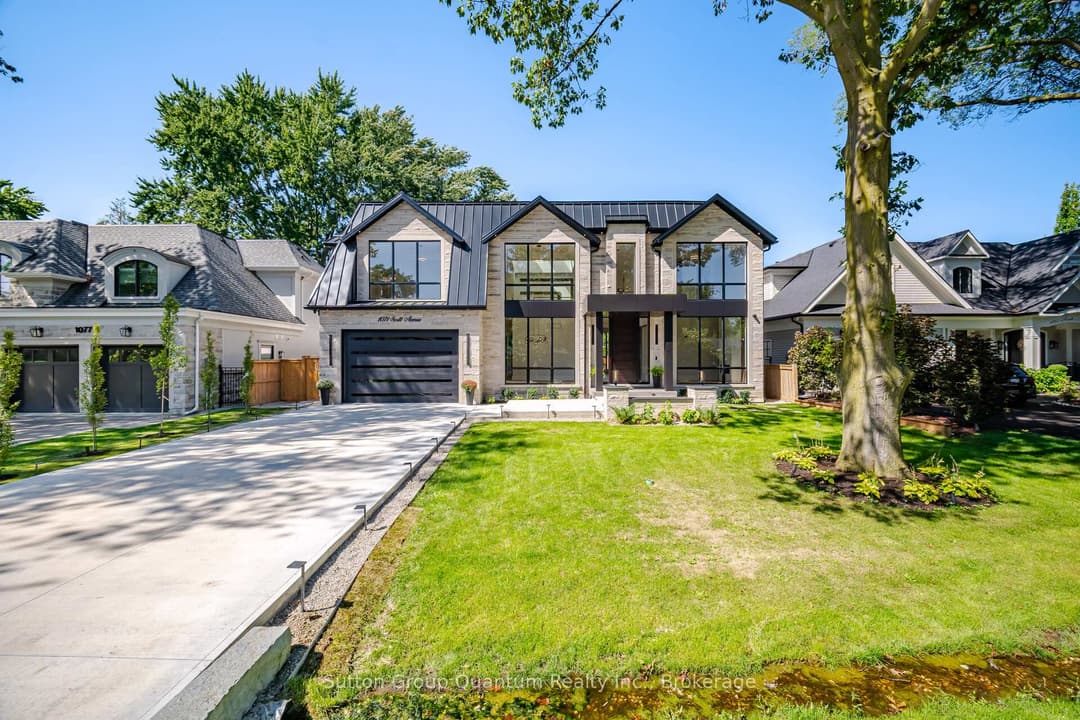 1071 Scott Avenue, Oakville