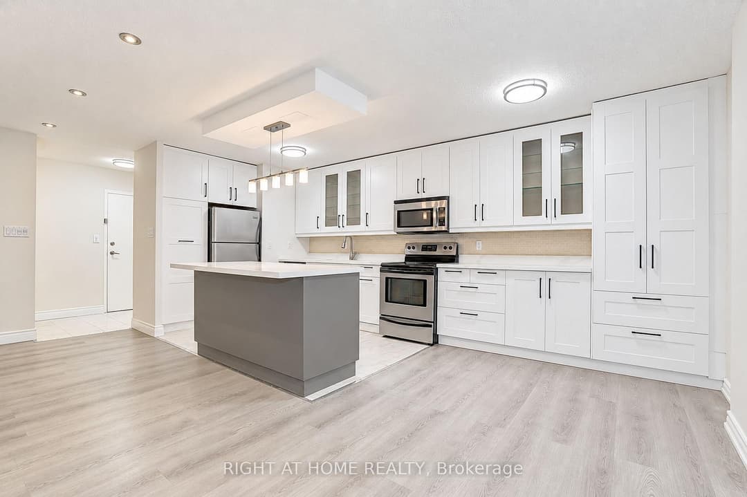 3025 The Credit Woodlands Drive Unit 109, Mississauga
