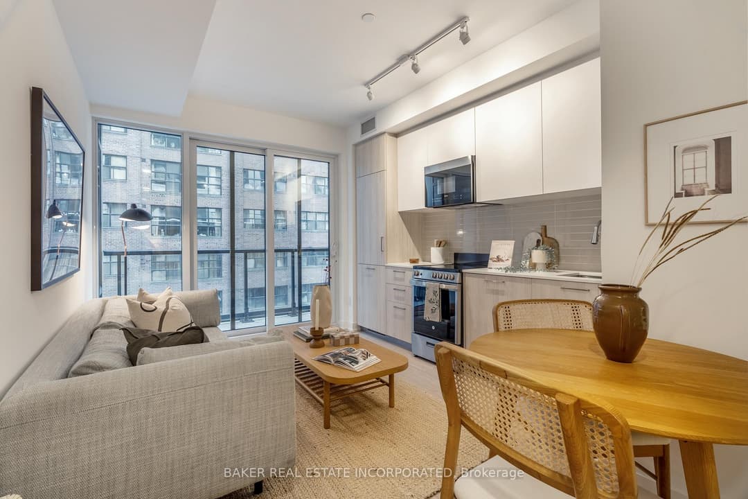 65 Mutual Street Unit 412, Regent Park / Cabbagetown / St. James Town