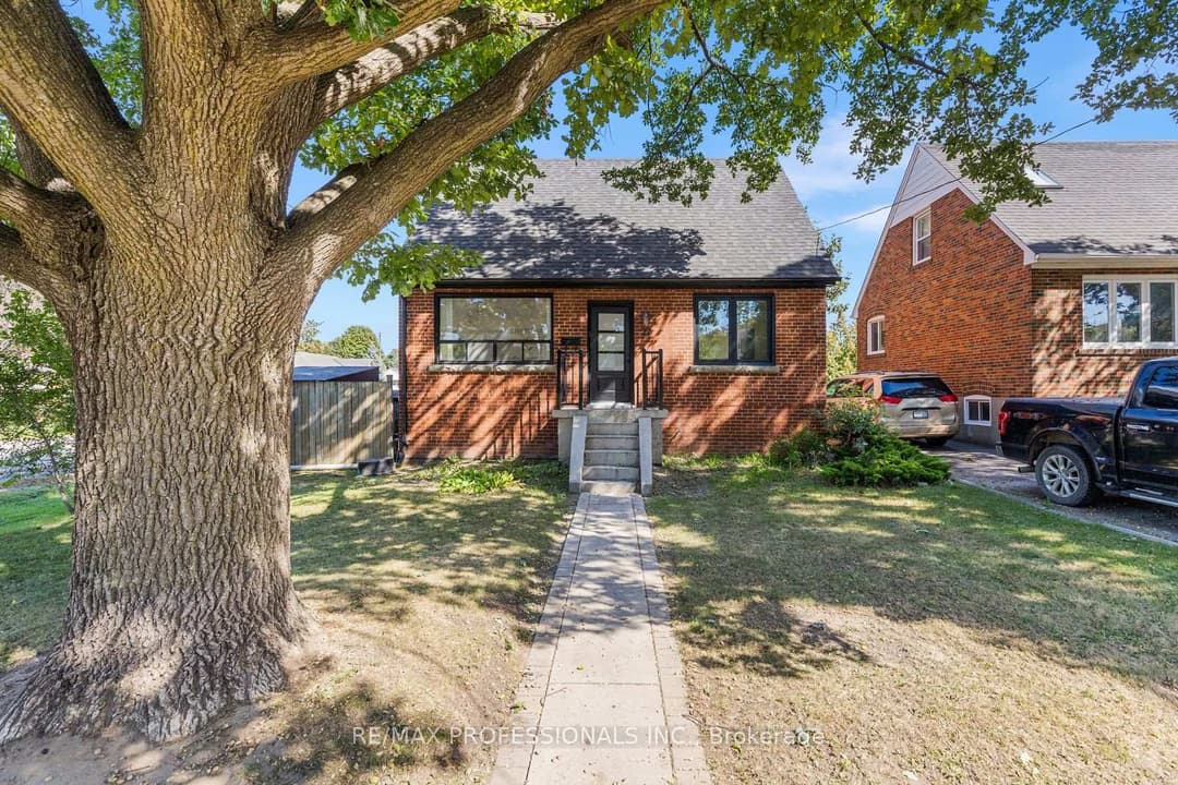 27 Brawley Avenue, Etobicoke (Islington / Rexdale)