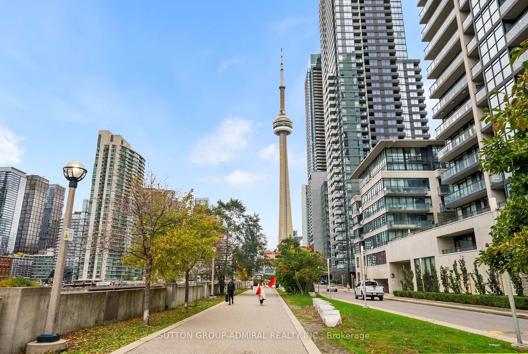15 Iceboat Terrace Unit 2012, Downtown Toronto / Waterfront