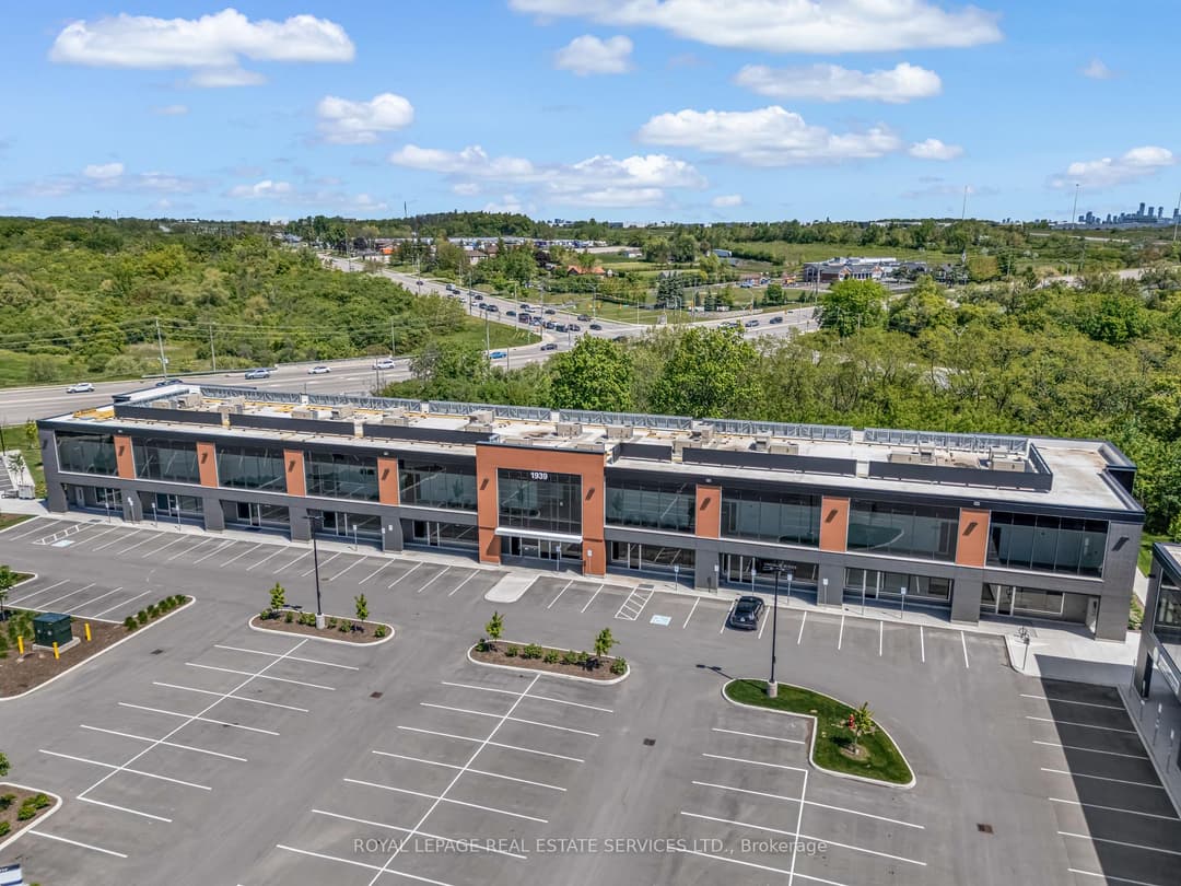 1939 Ironoak Way Unit 206, Oakville