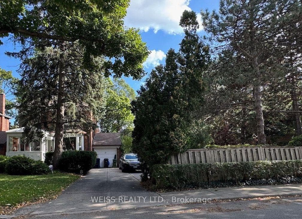 31 Aldburn Road, Lawrence Park / Bedford Park