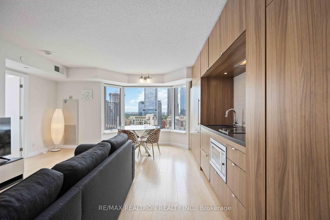 155 Yorkville Avenue Unit 2604, Annex / Yorkville / Summerhill