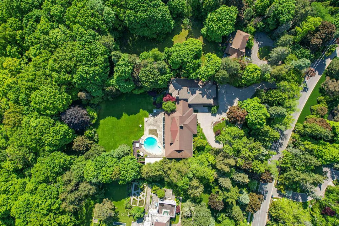 50 Park Lane Circle, Bridle Path / York Mills / Hoggs Hollow