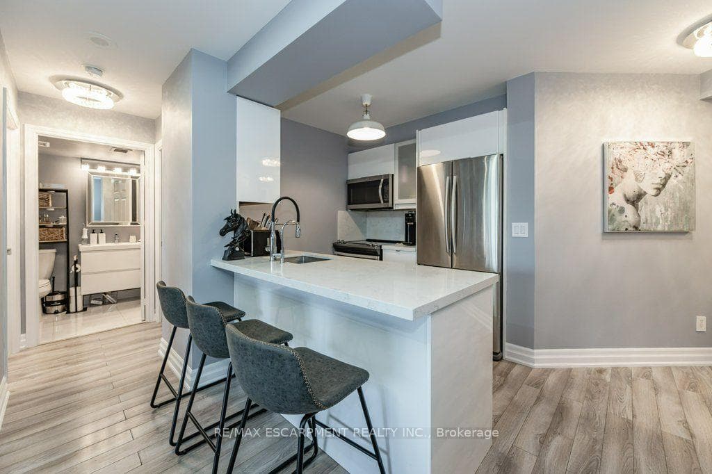 2391 CENTRAL PARK Drive Unit 209, Oakville