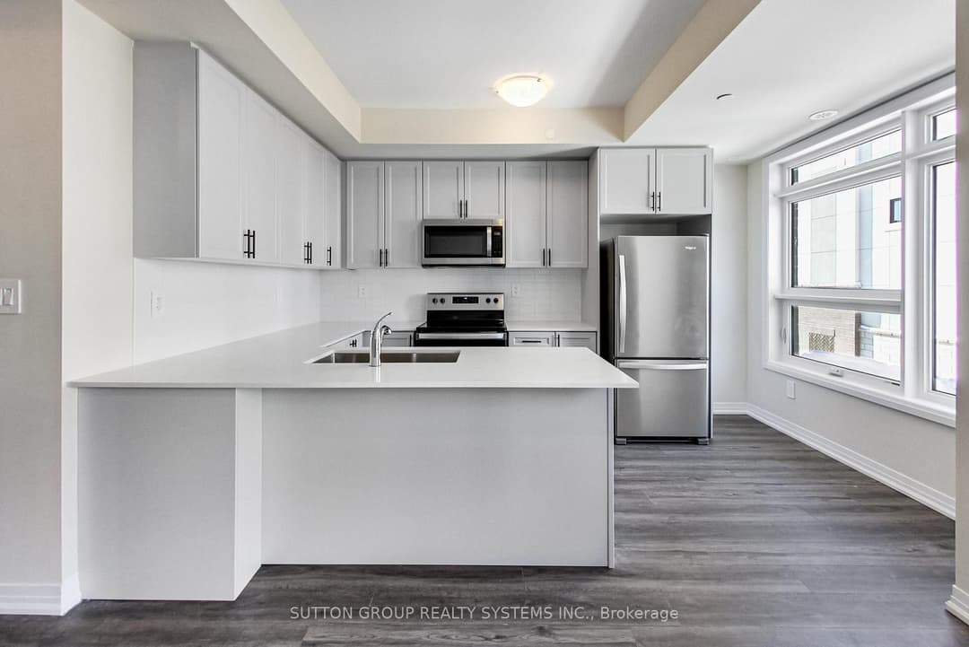 1585 Rose Way Unit 114, Milton