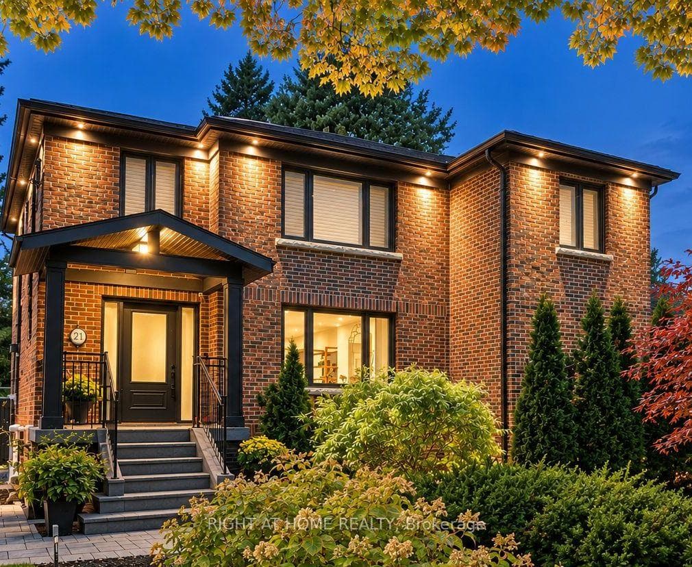 21 Austin Terrace, Annex / Yorkville / Summerhill
