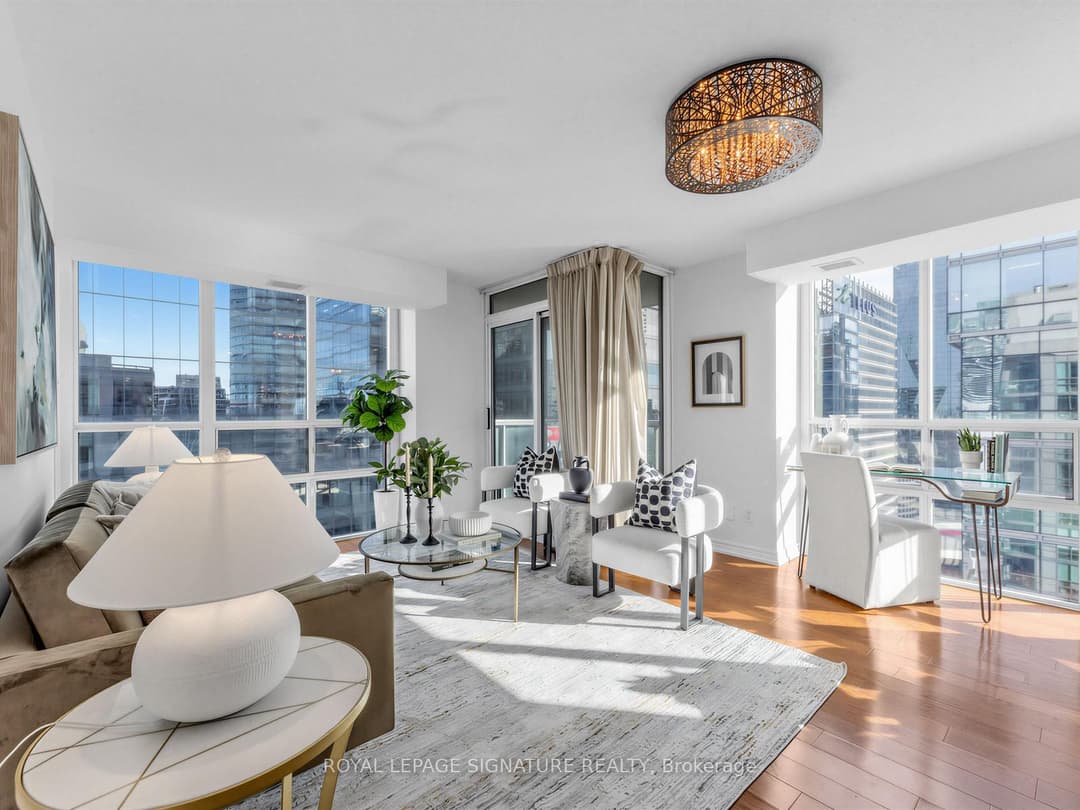 30 Grand Trunk Crescent Unit 3906, Downtown Toronto / Waterfront