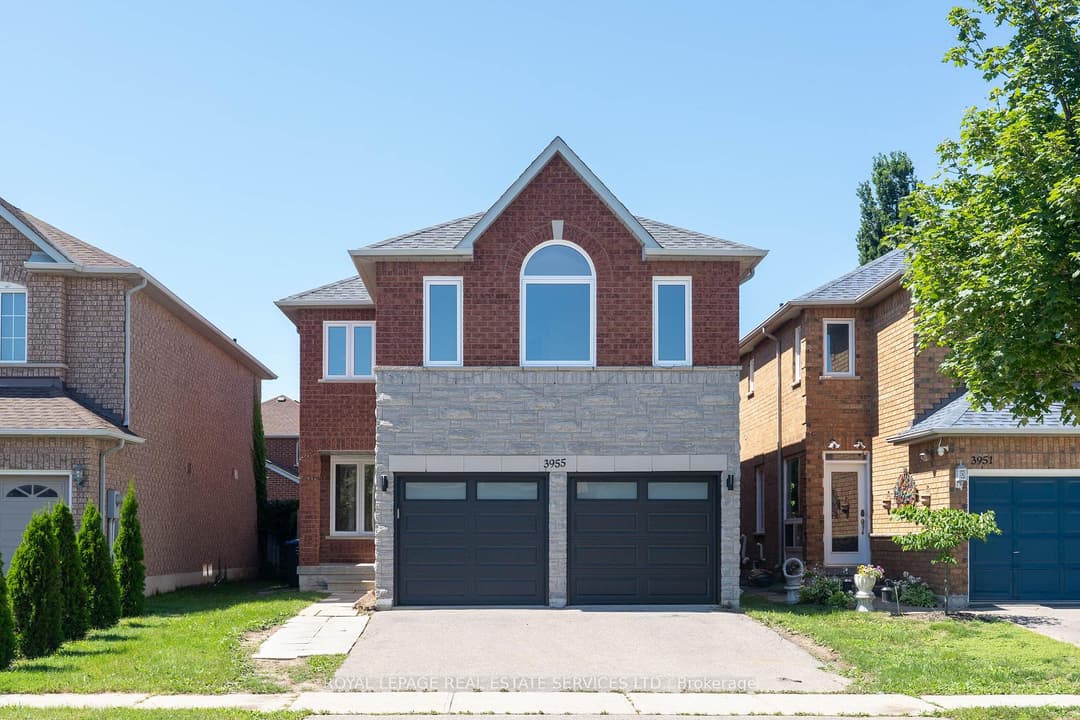 3955 Foxwood Avenue, Mississauga