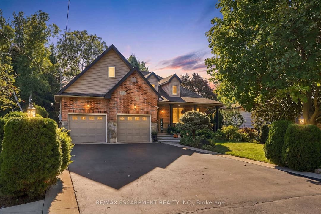 4 SUMMIT Drive, Hamilton