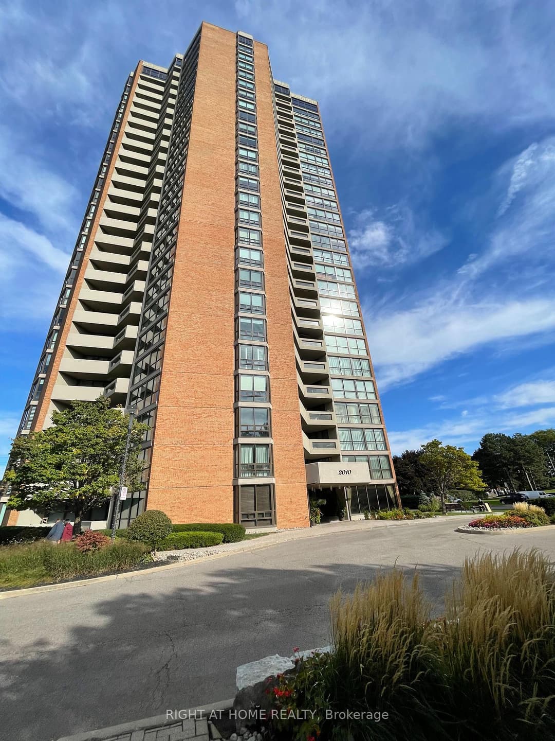 2000 ISLINGTON Avenue Unit 707, Etobicoke (Kingsview Village / Humber Heights)