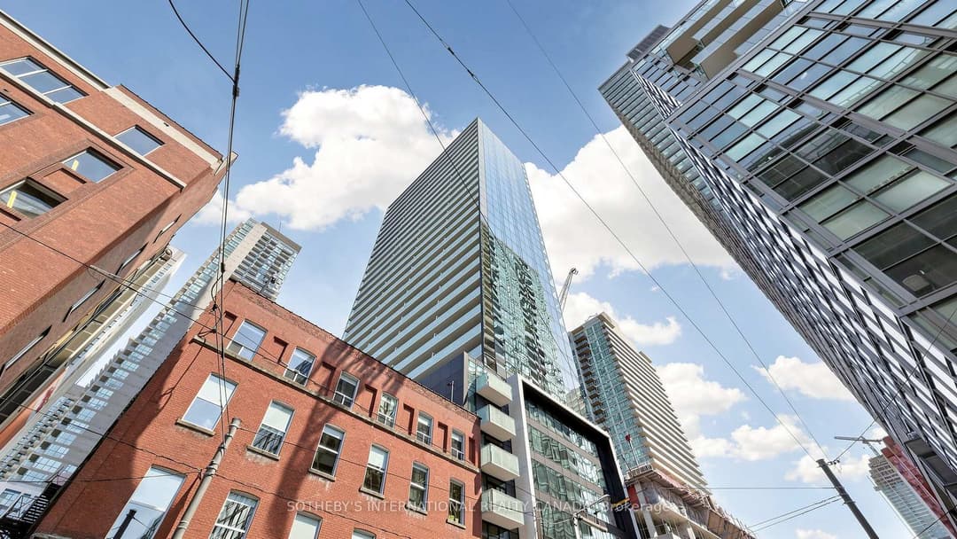 11 Charlotte Street Unit 2807, Downtown Toronto / Waterfront