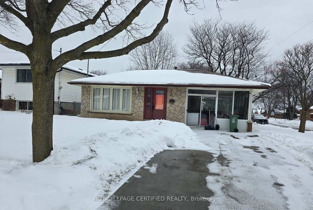 2 Rideau Crescent, Hamilton