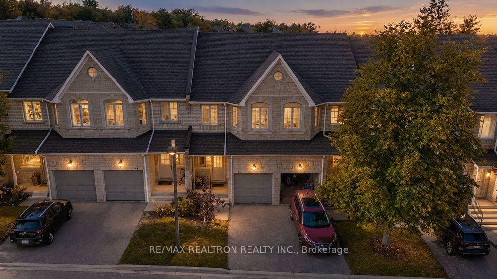 5525 Palmerston Crescent Unit 45, Mississauga
