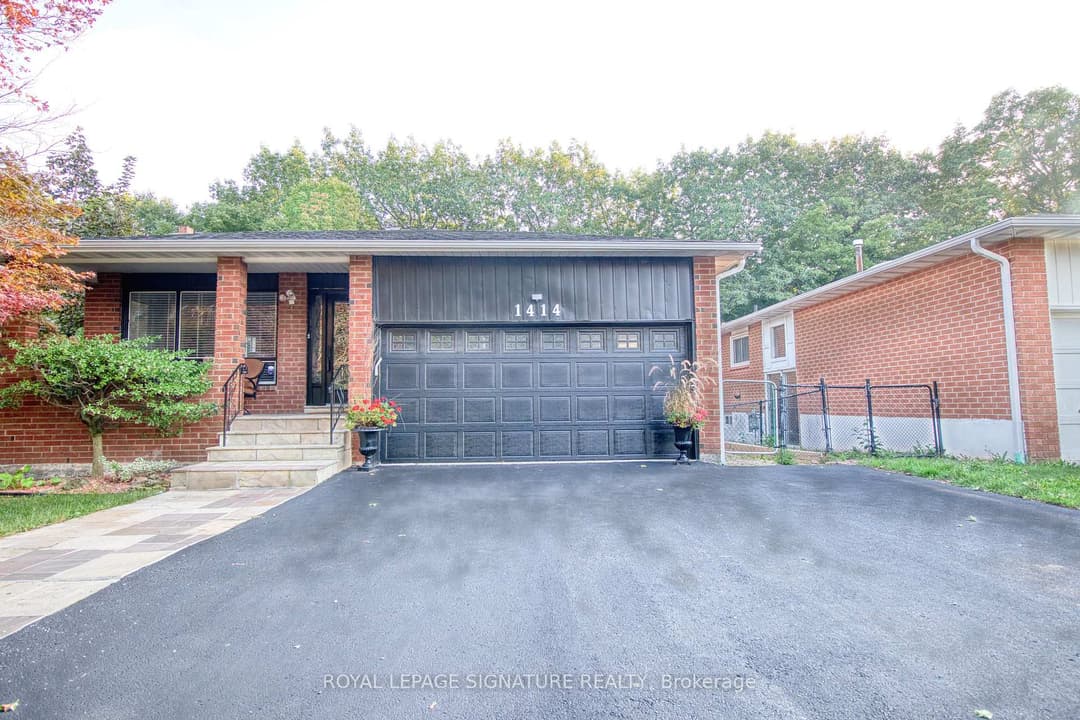 1414 Harmsworth Square, Oakville
