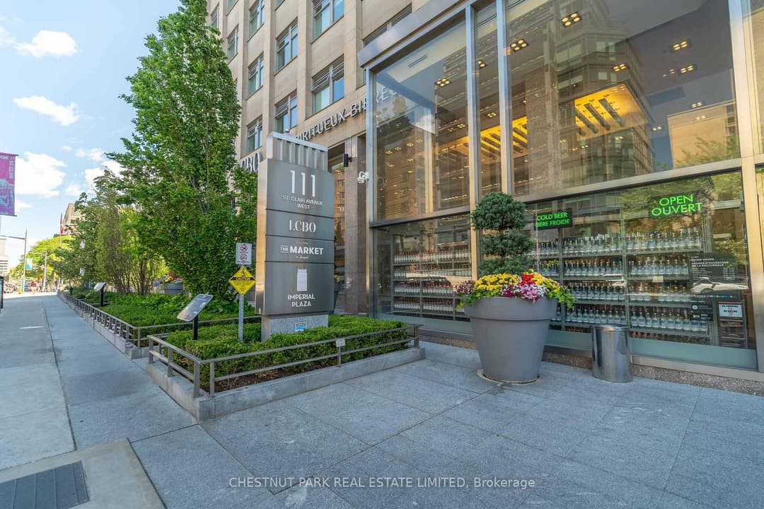 111 St Clair Avenue Unit 320, Annex / Yorkville / Summerhill
