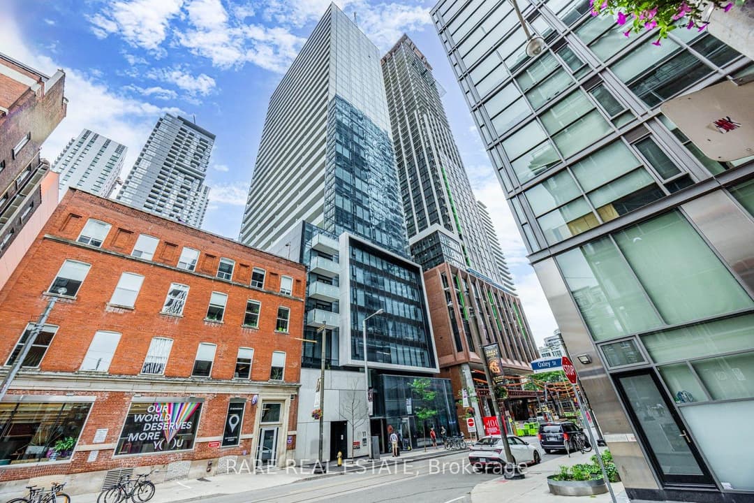 11 Charlotte Street Unit 2404, Downtown Toronto / Waterfront