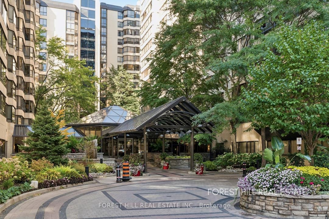 195 St. Patrick Street Unit 301B, Downtown Toronto / Waterfront