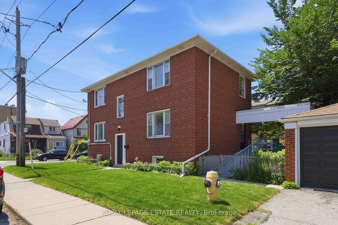 182 Coleman Avenue, The Beaches / Upper Beaches