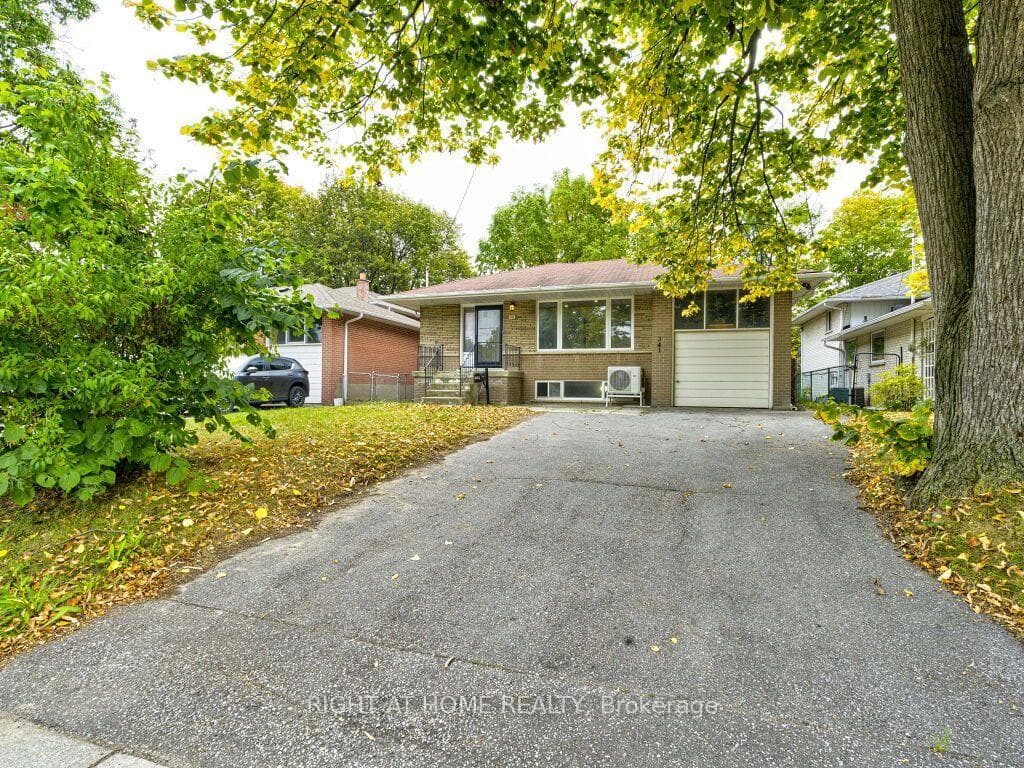 341 Rathburn Road, Etobicoke (Islington / Rexdale)
