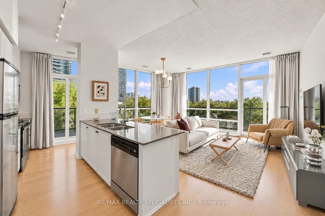 2230 Lake Shore Boulevard Unit 308, Liberty Village / Parkdale / South Parkdale