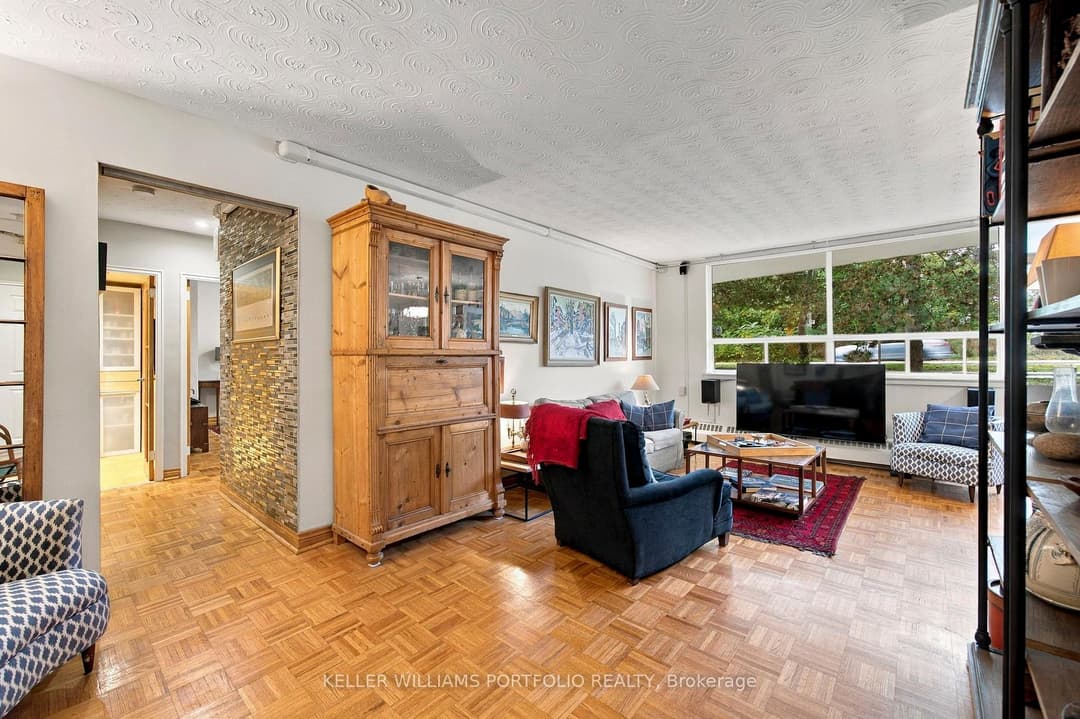100 Coe Hill Drive Unit 108, High Park / Junction / Roncesvalles