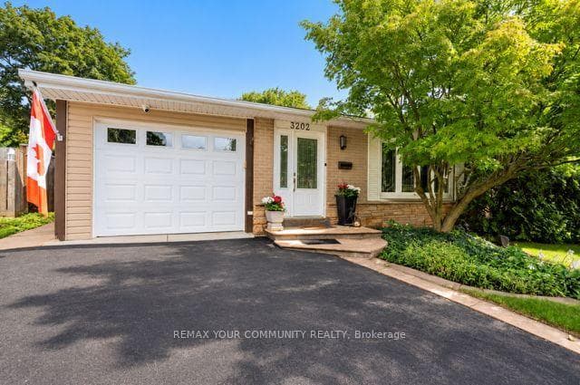 3202 Centennial Drive, Burlington