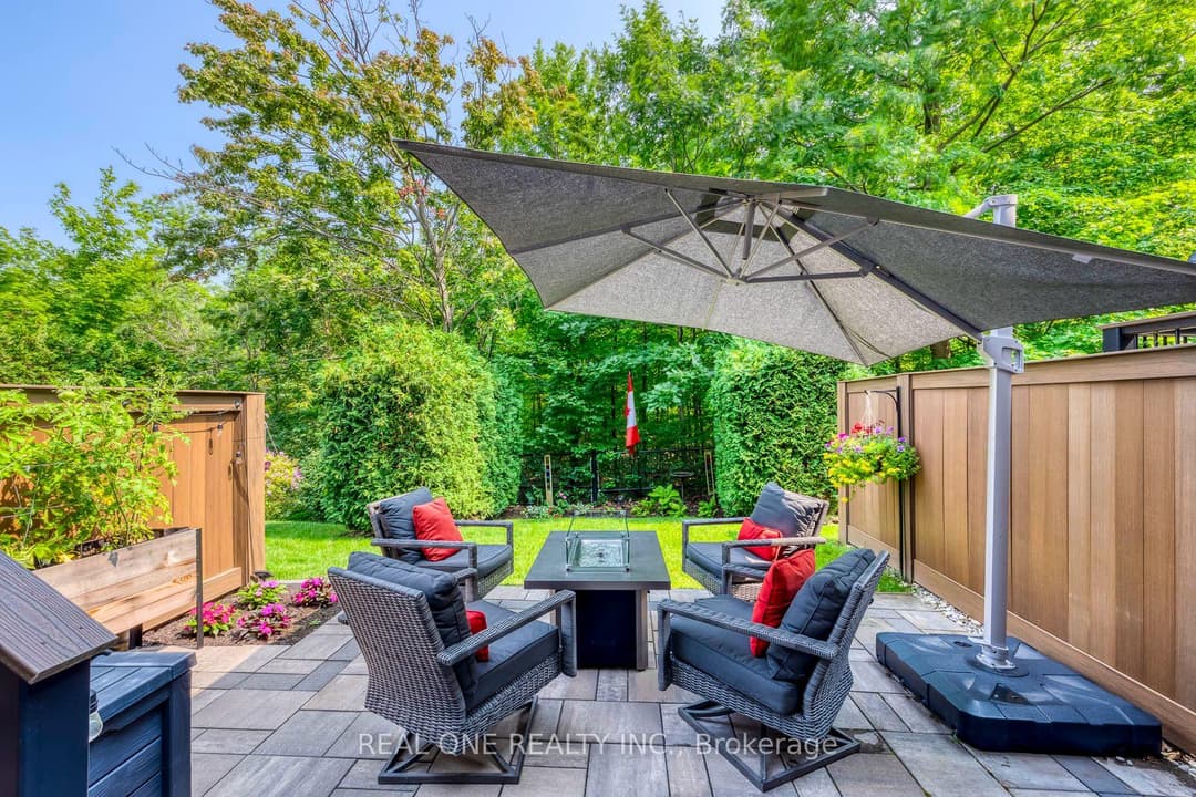 2254 Rockingham Drive Unit 6, Oakville