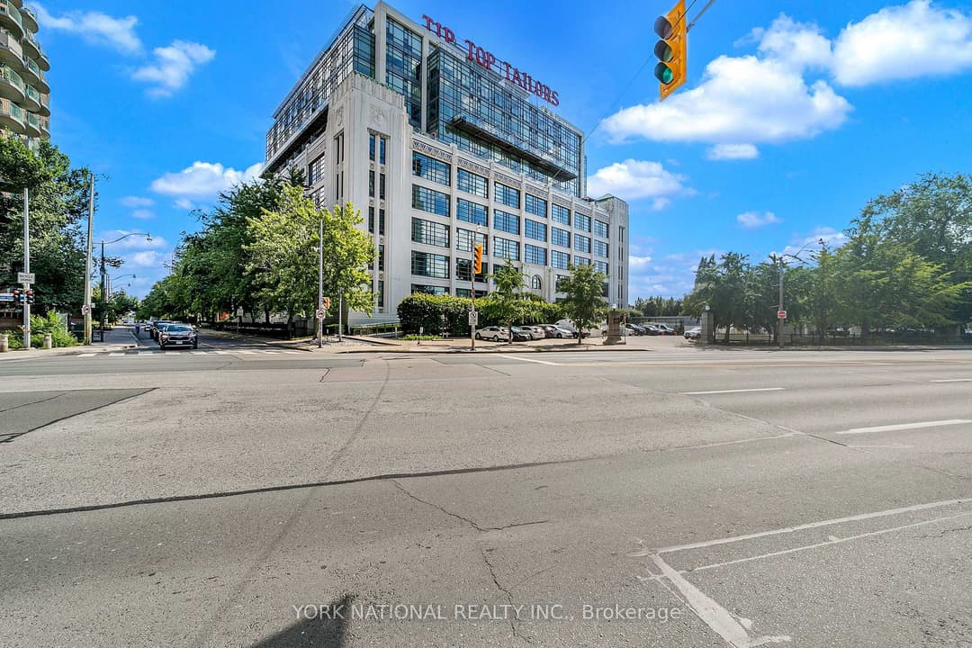 637 Lake Shore Boulevard Unit 409, Downtown Toronto / Waterfront