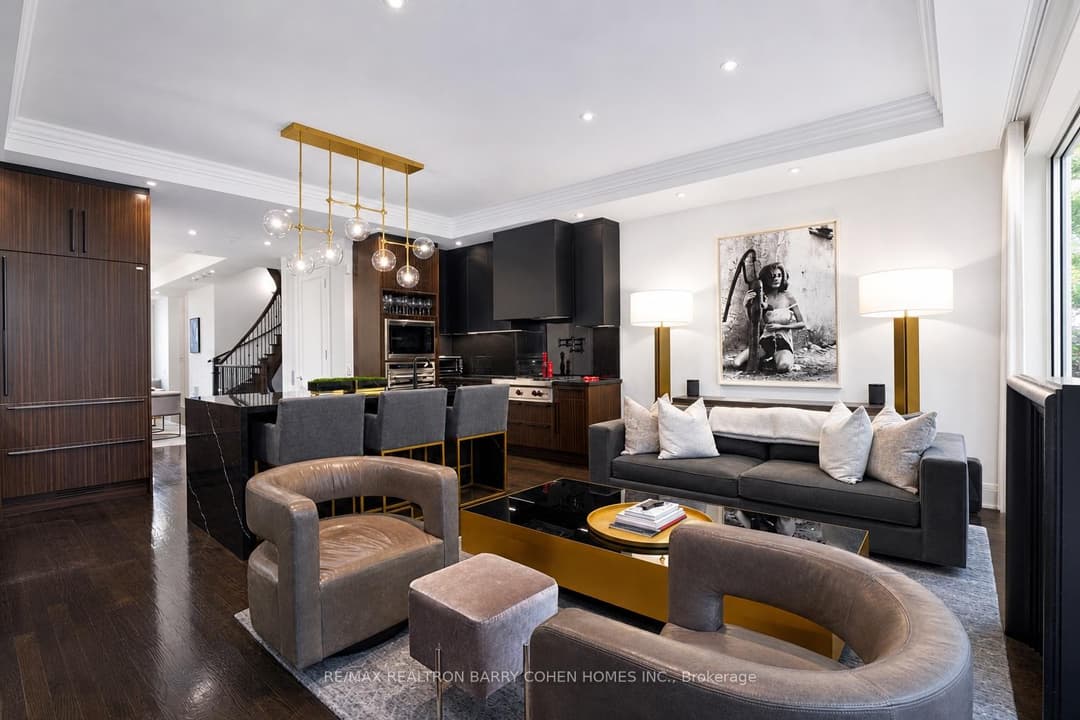117 Scollard Street, Annex / Yorkville / Summerhill
