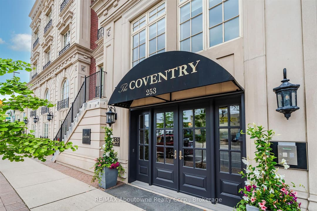 253 Church Street Unit 402, Oakville