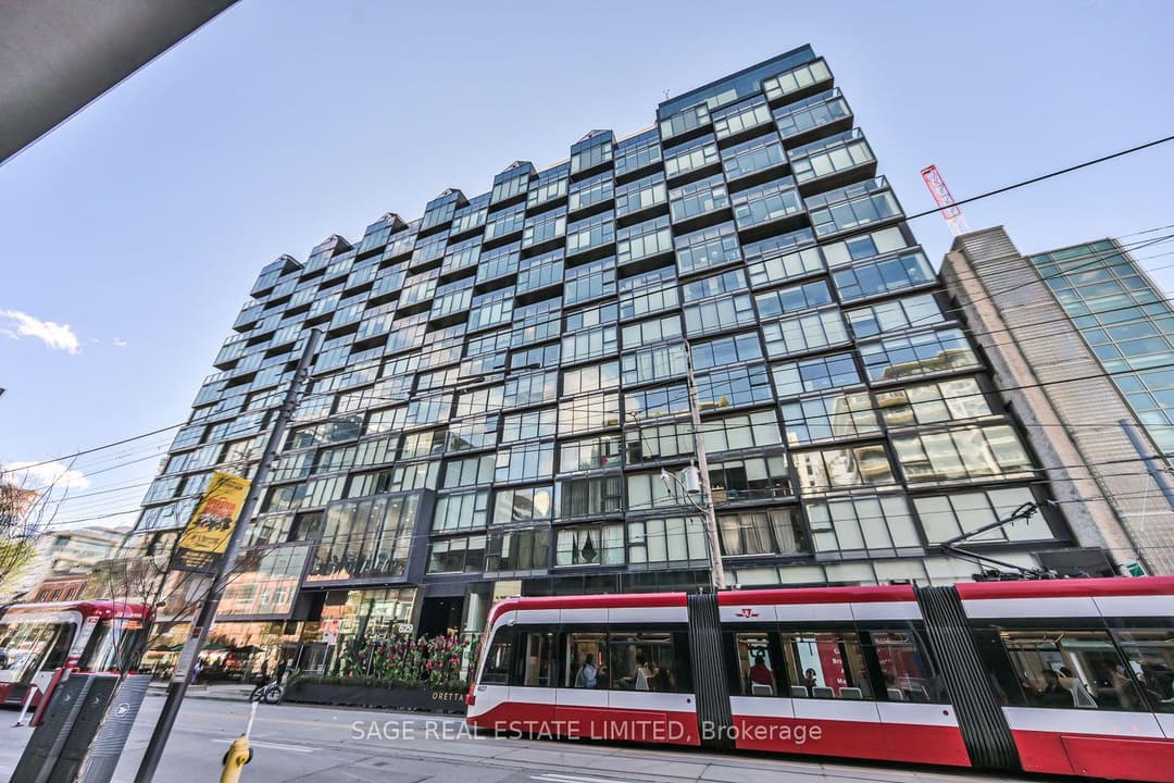 38 Stewart Street Unit 802, Downtown Toronto / Waterfront